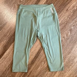Gymshark, green, cropped workout leggings